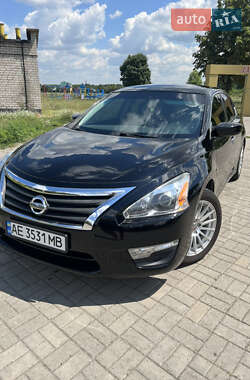 Седан Nissan Altima 2013 в Синельниково