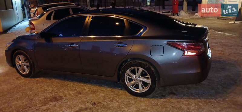 Седан Nissan Altima 2015 в Харькове