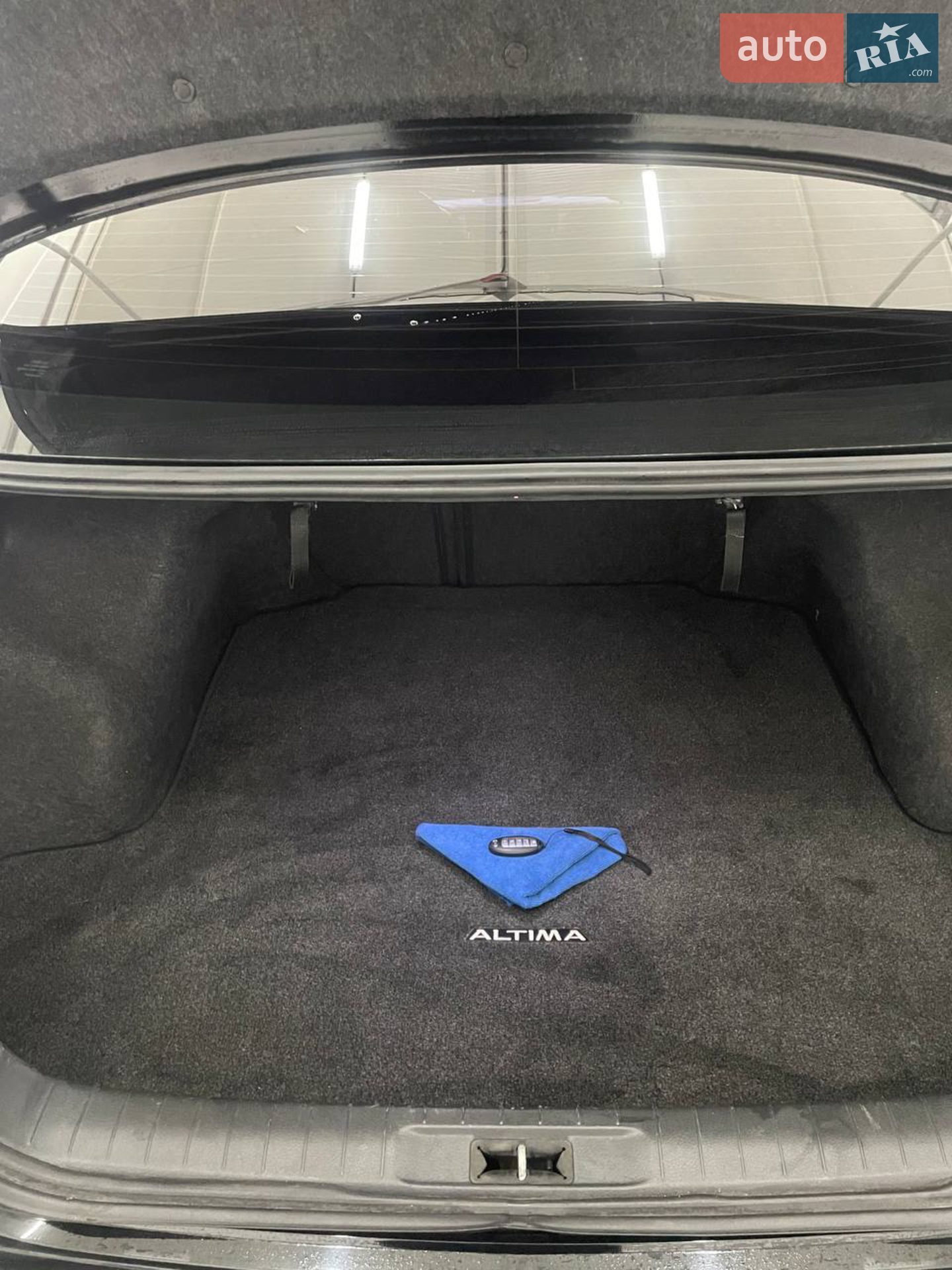 2012 Nissan Altima - мініатюра 2
