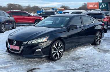 Седан Nissan Altima 2019 в Луцьку