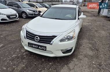 Седан Nissan Altima 2014 в Николаеве