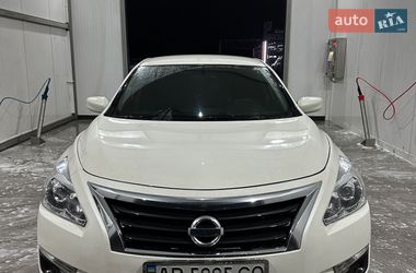 Седан Nissan Altima 2014 в Виннице