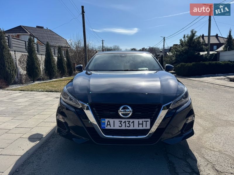 Седан Nissan Altima 2022 в Белой Церкви