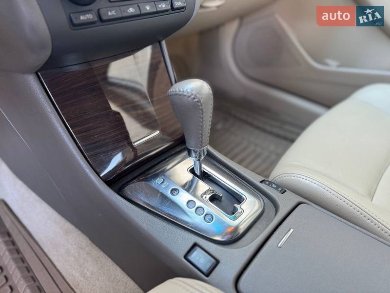 Седан Nissan Altima 2011 в Киеве