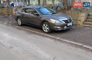 Седан Nissan Altima 2015 в Днепре