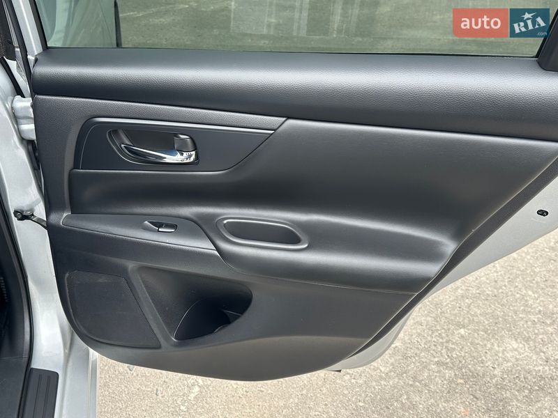 Седан Nissan Altima 2017 в Харькове фото 21 Седан Nissan Altima 2017 в Харькове