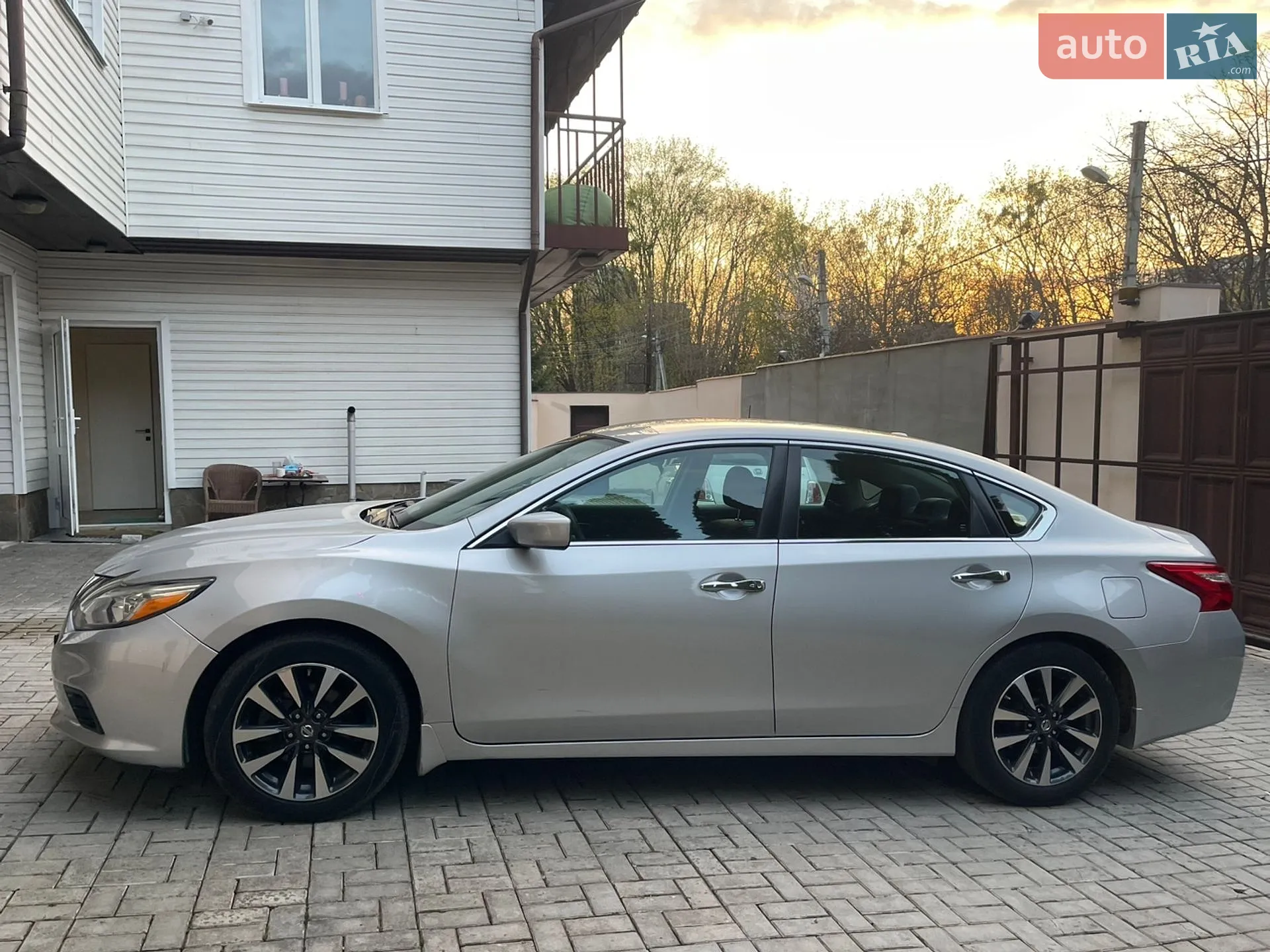 2017 Nissan Altima - мініатюра 23