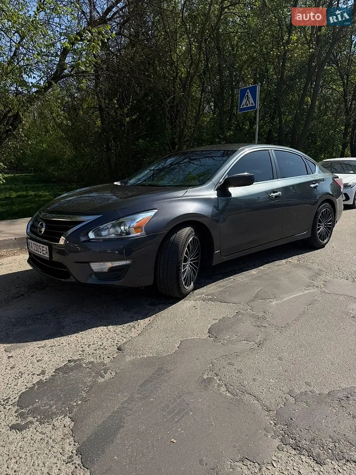 2013 Nissan Altima - мініатюра 18