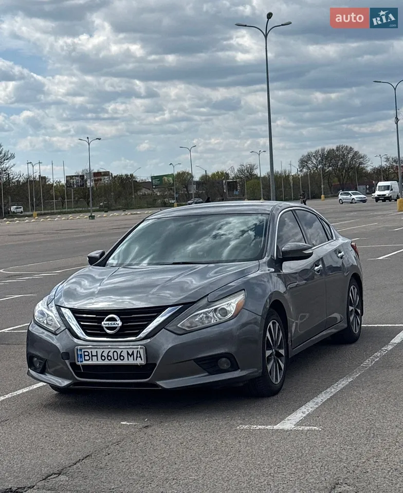 2017 Nissan Altima - мініатюра 18
