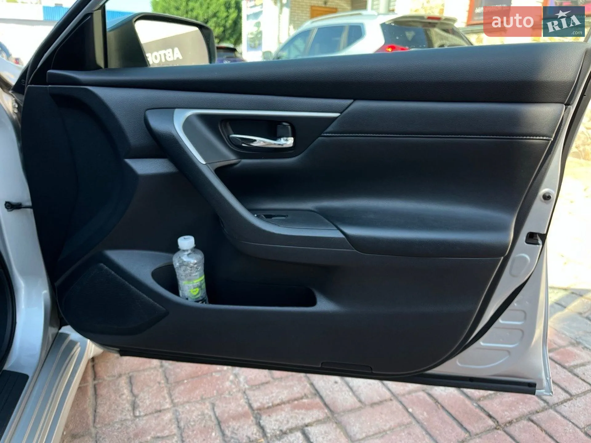 2016 Nissan Altima - мініатюра 24