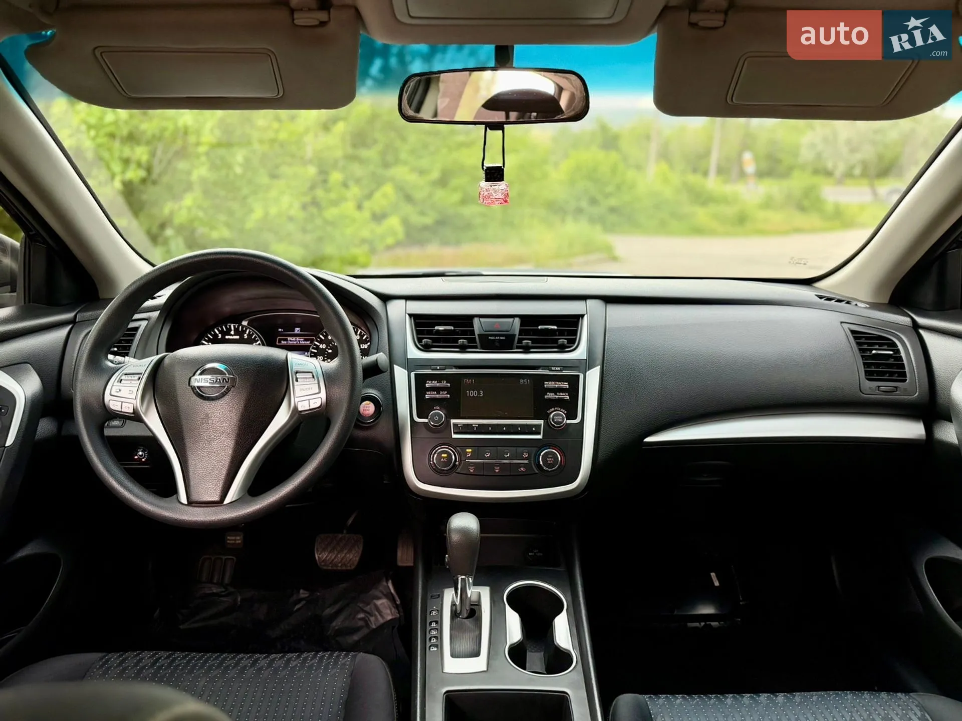 2015 Nissan Altima - мініатюра 16