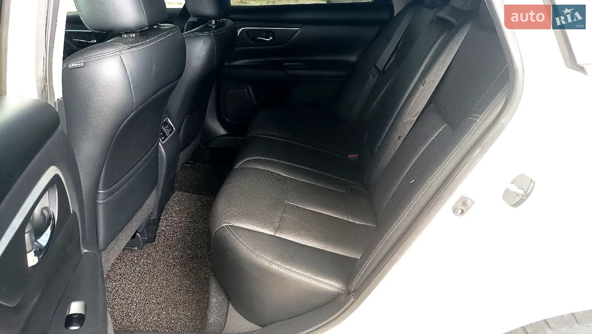 2017 Nissan Altima - мініатюра 10