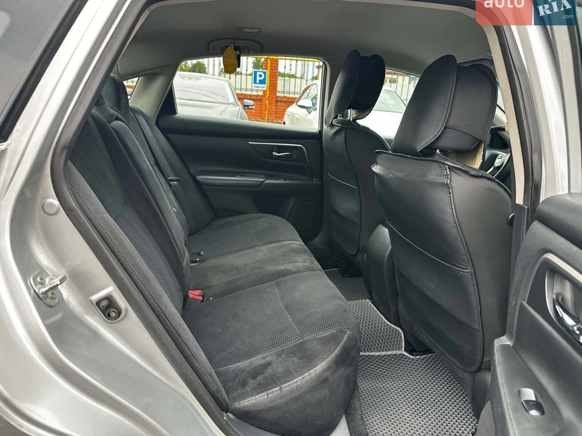 2015 Nissan Altima - мініатюра 27