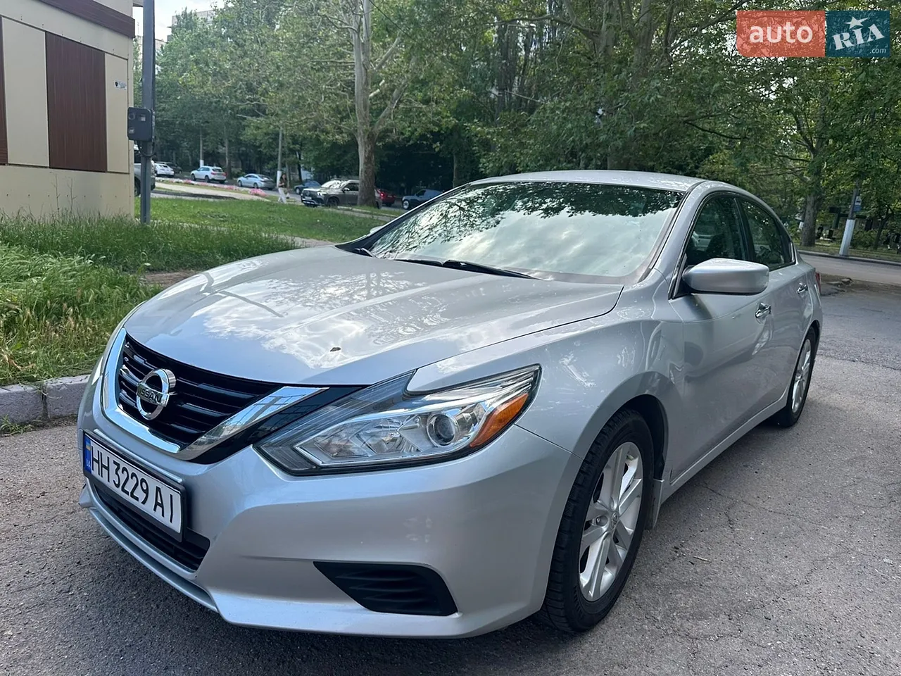 2017 Nissan Altima - мініатюра 17