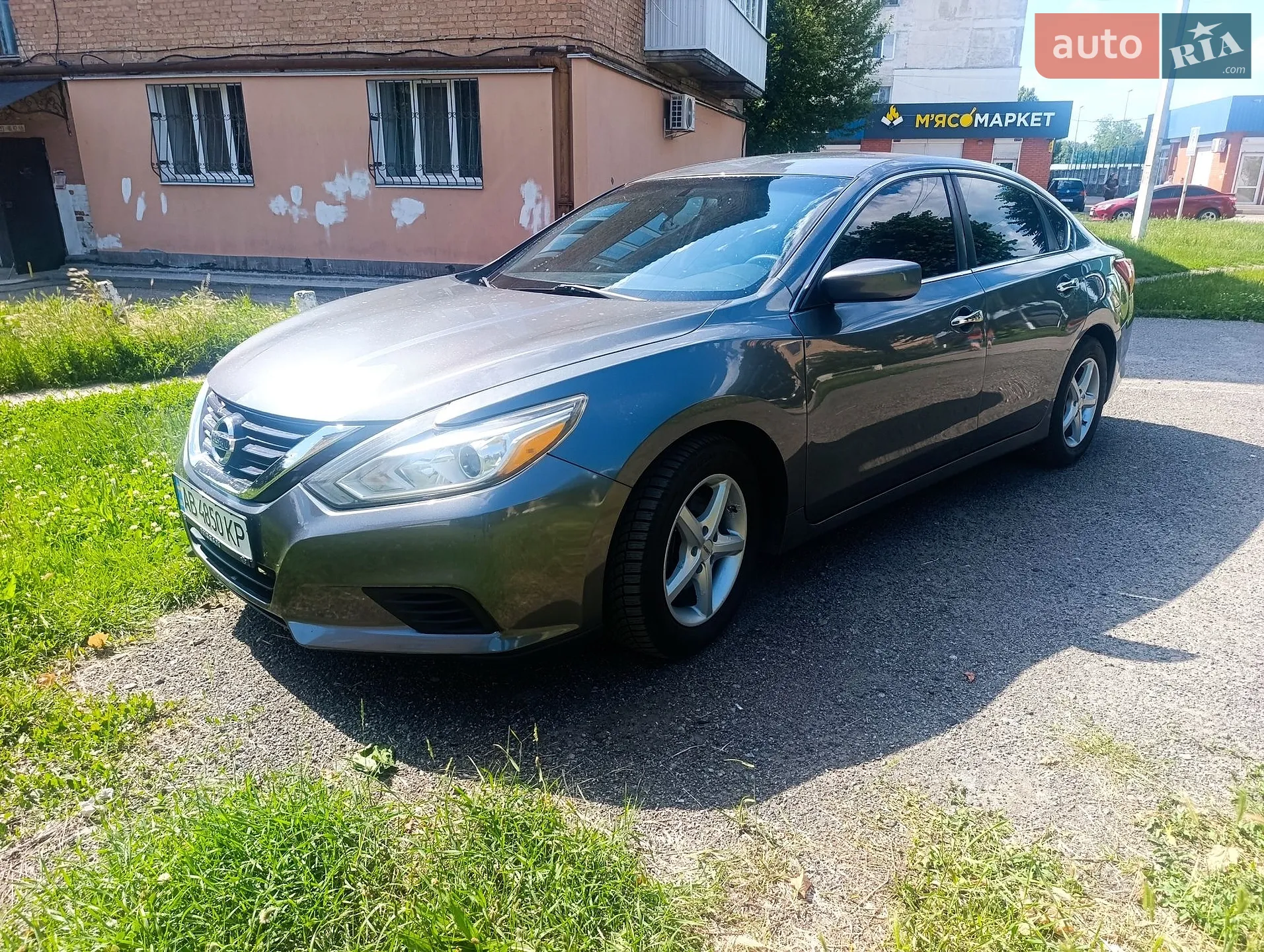 2017 Nissan Altima - мініатюра 2