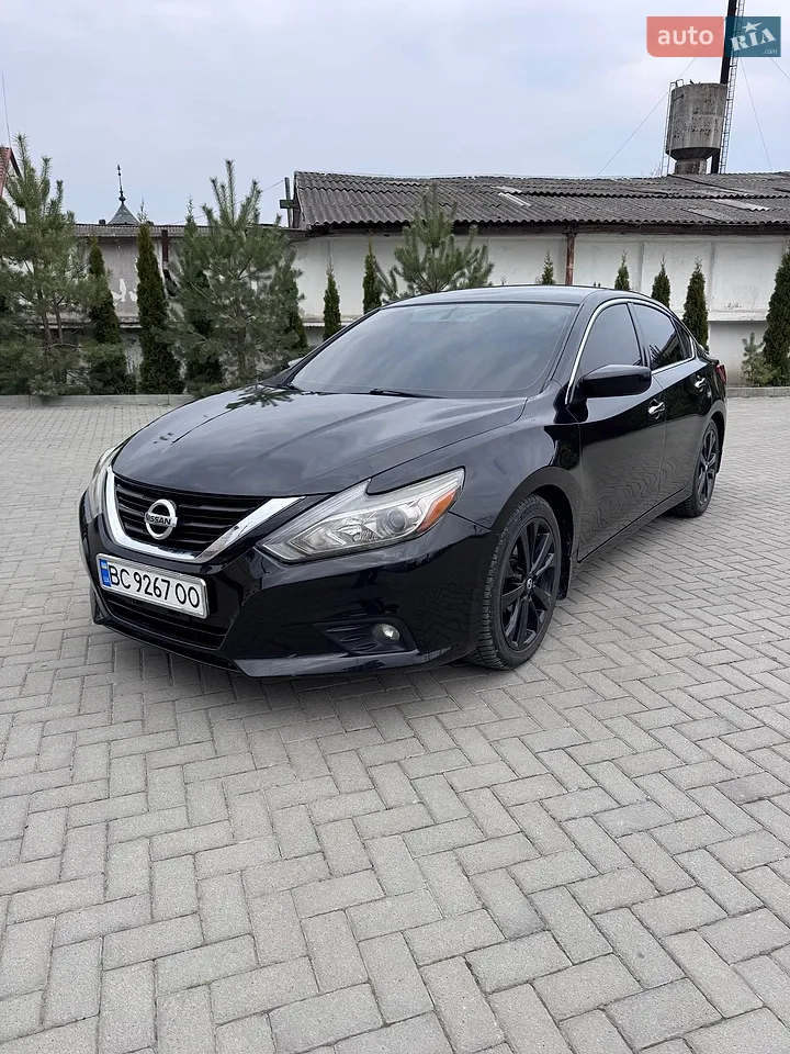2016 Nissan Altima - мініатюра 18