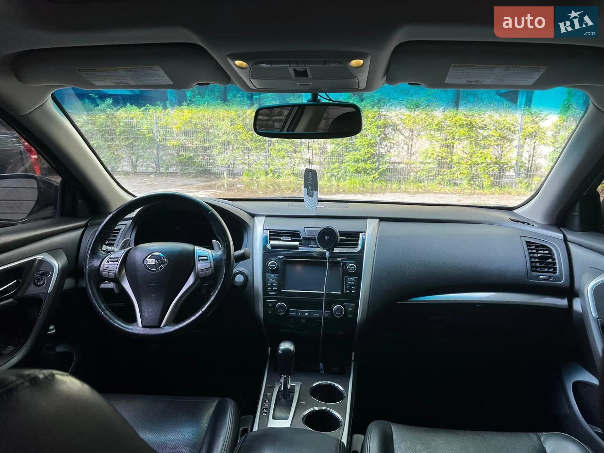 2015 Nissan Altima - мініатюра 19