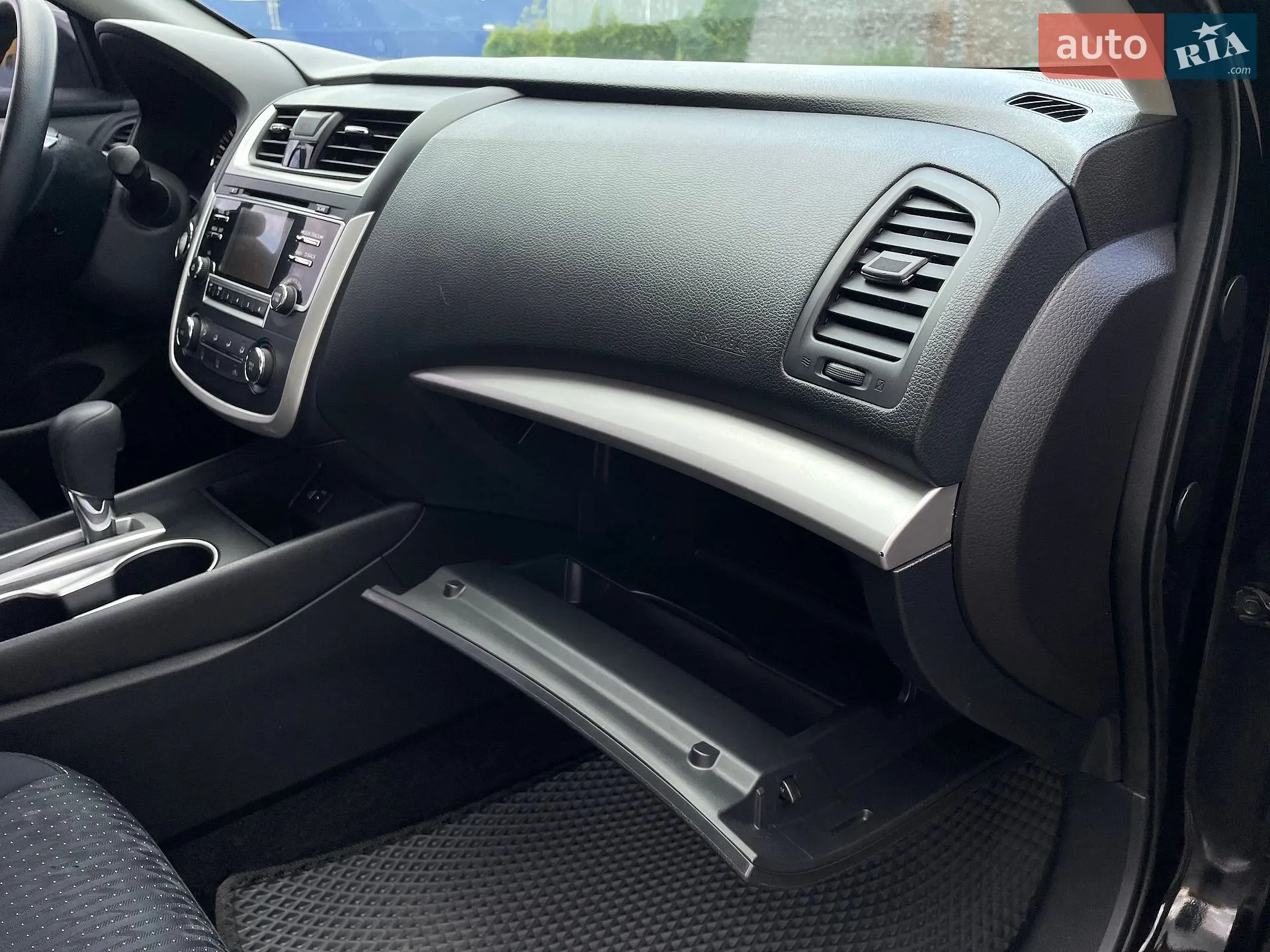 2016 Nissan Altima - мініатюра 74