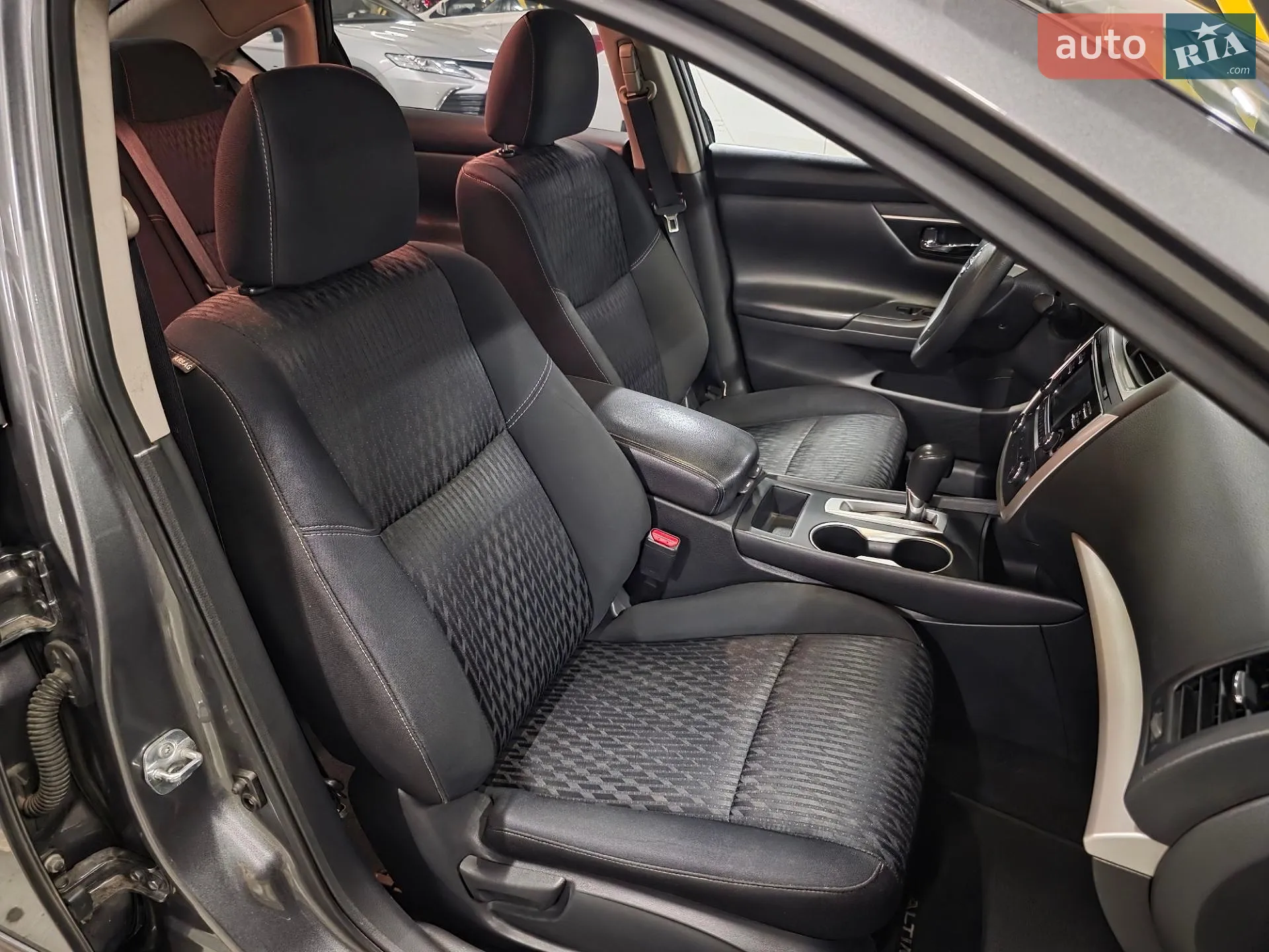 2017 Nissan Altima - мініатюра 10