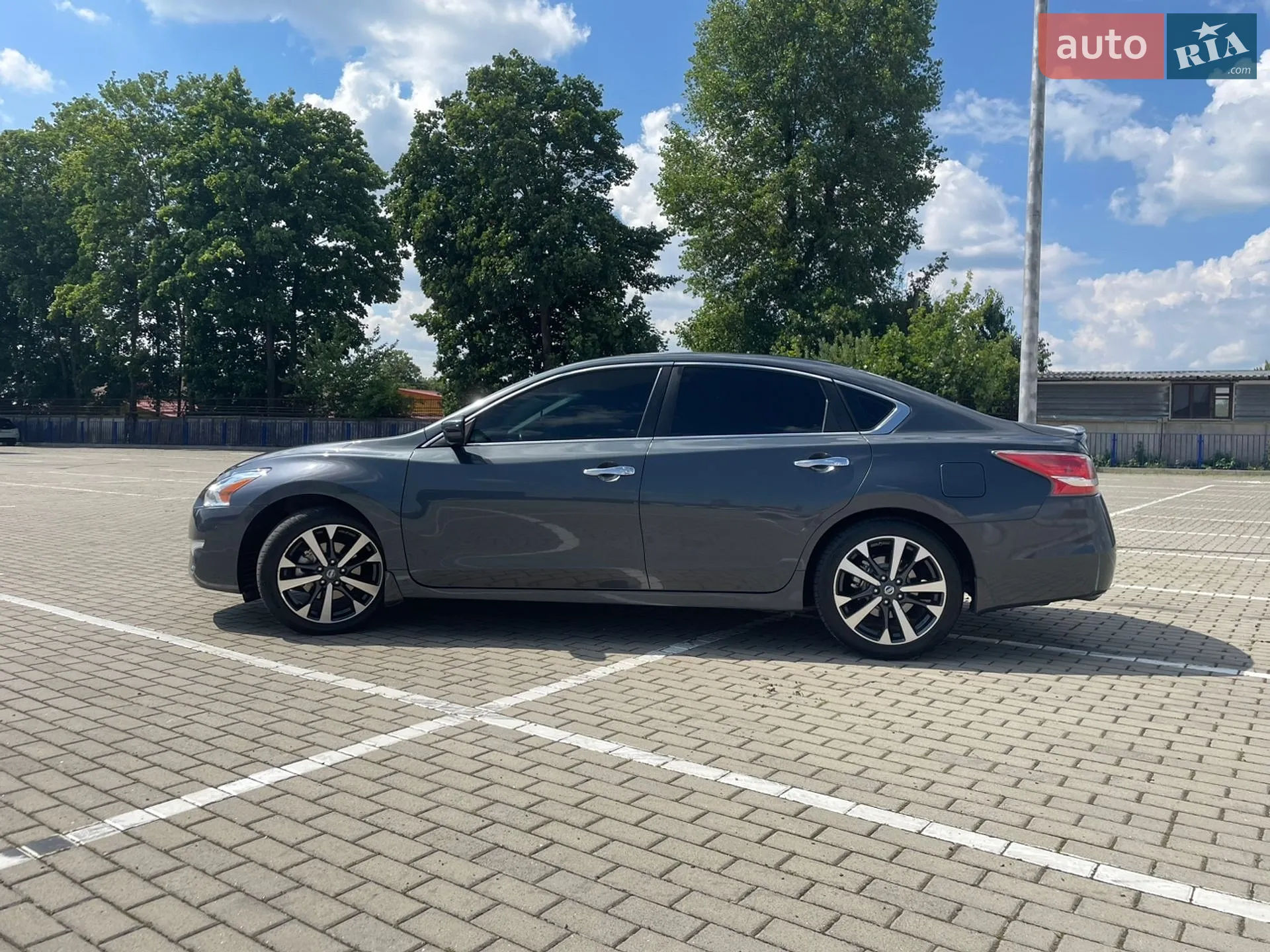 2013 Nissan Altima - мініатюра 8