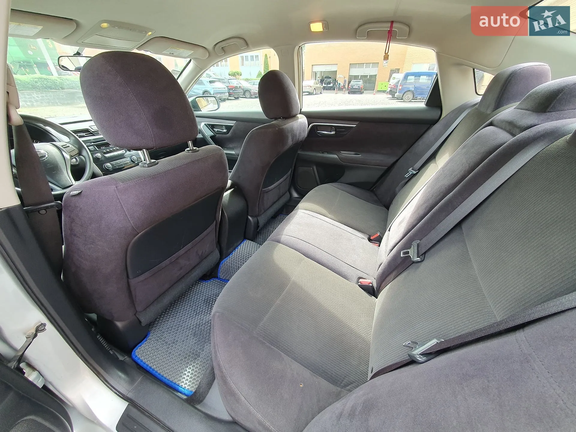 2013 Nissan Altima - мініатюра 12