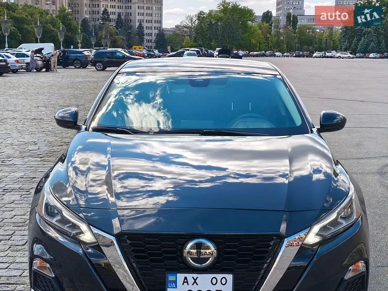 Nissan Altima