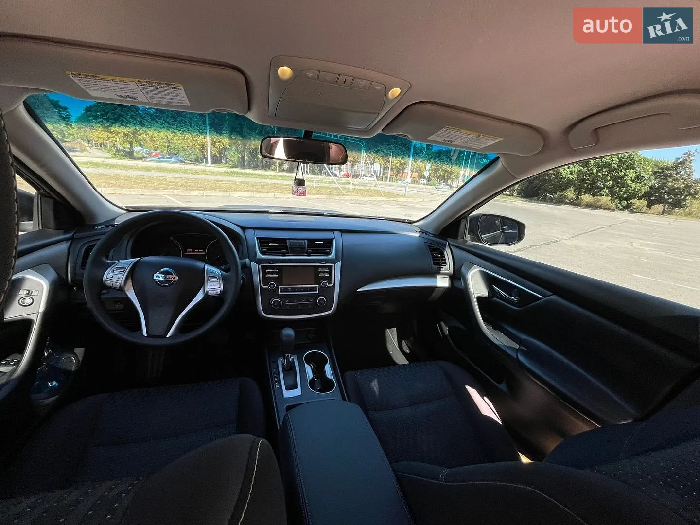2015 Nissan Altima - мініатюра 8