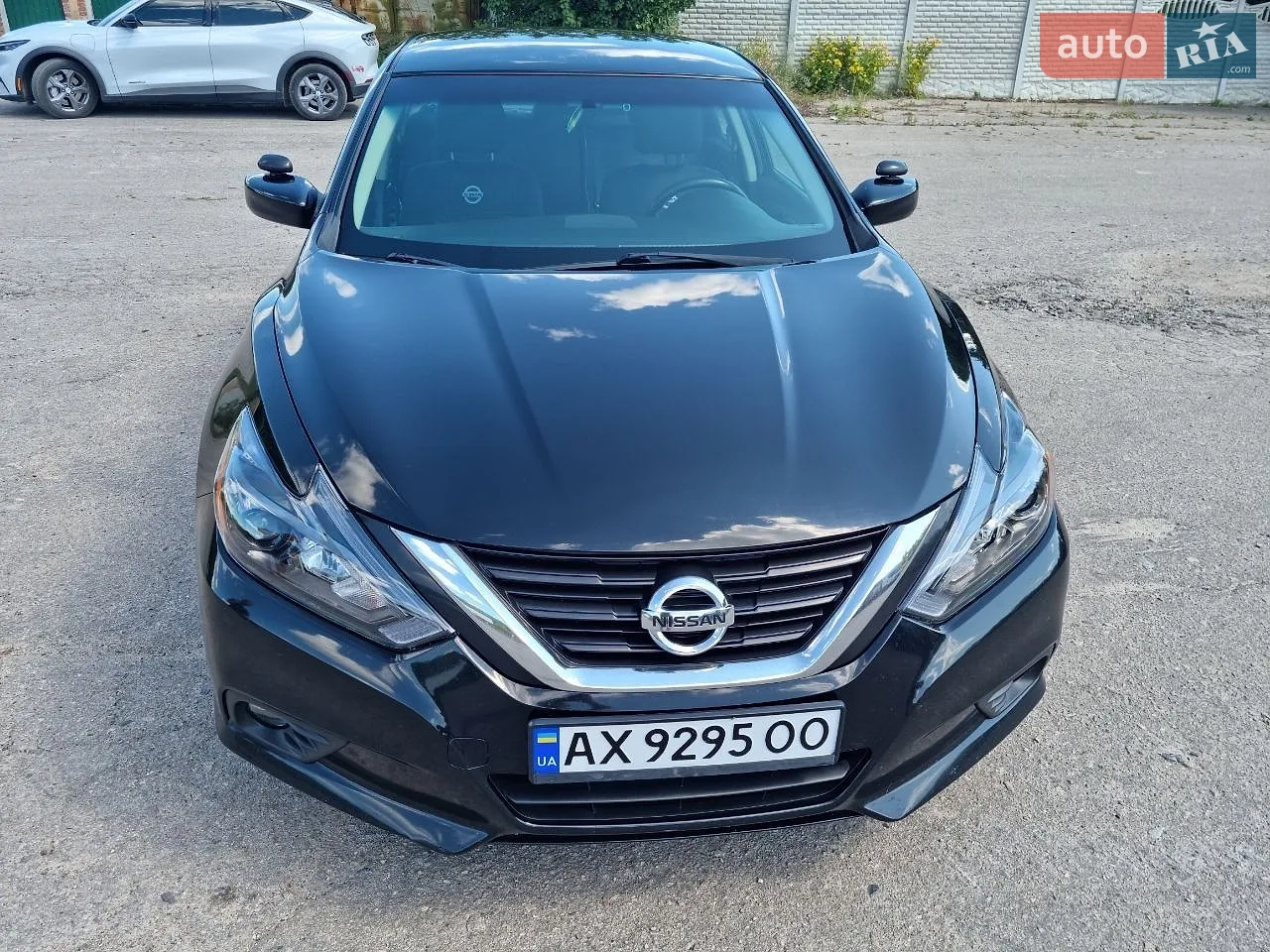 2017 Nissan Altima - мініатюра 3