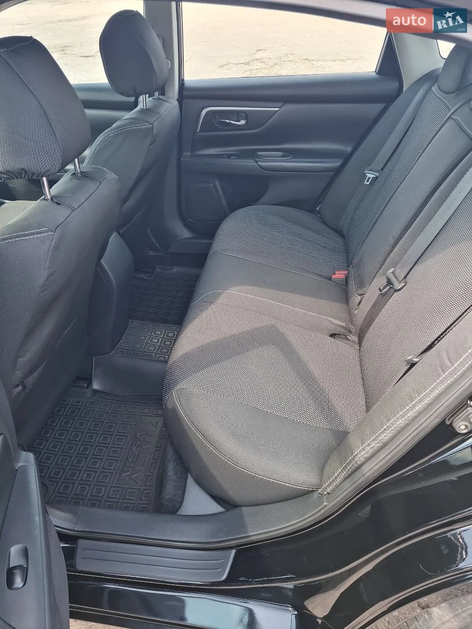 2017 Nissan Altima - мініатюра 13