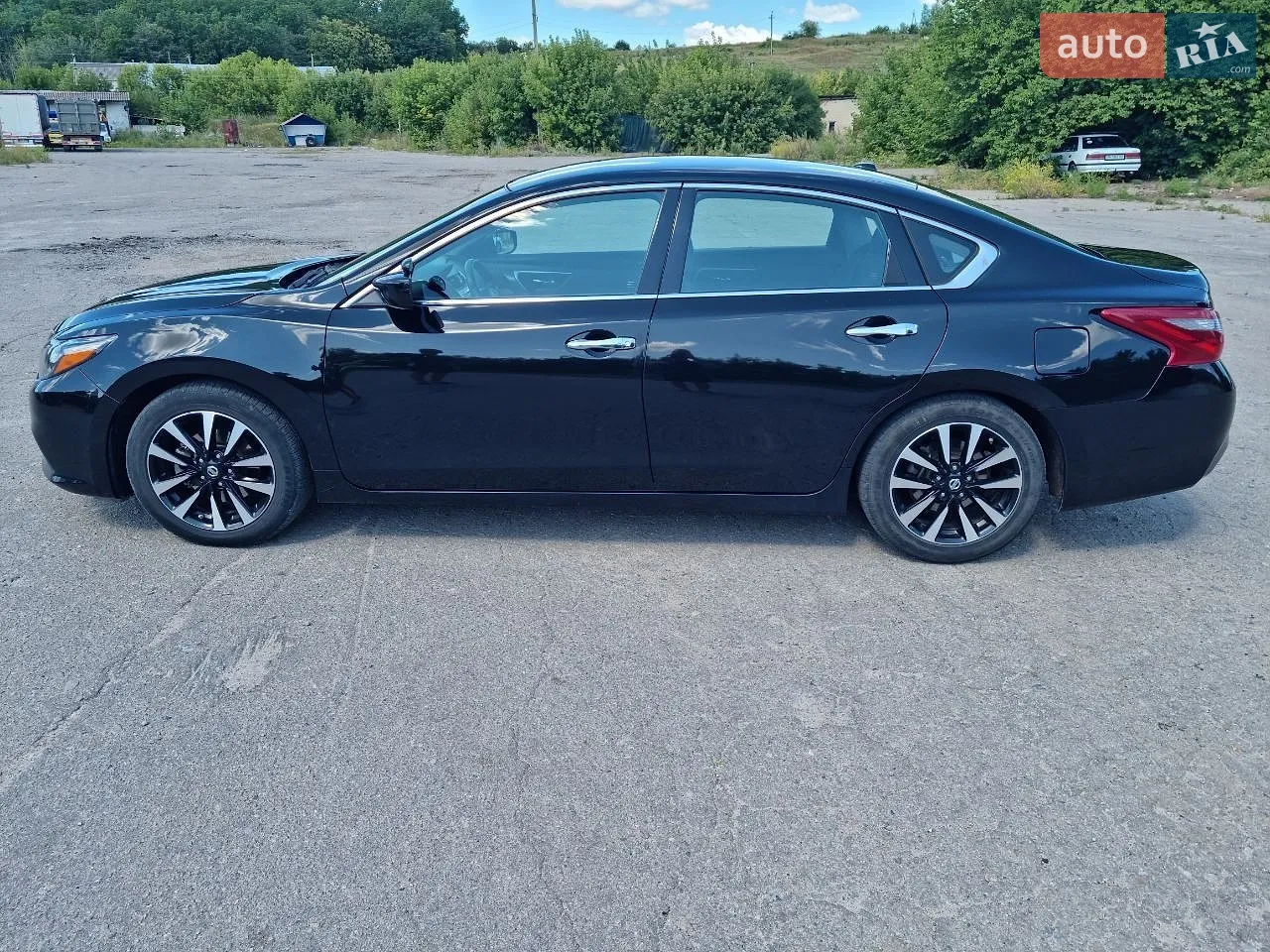 2017 Nissan Altima - мініатюра 5