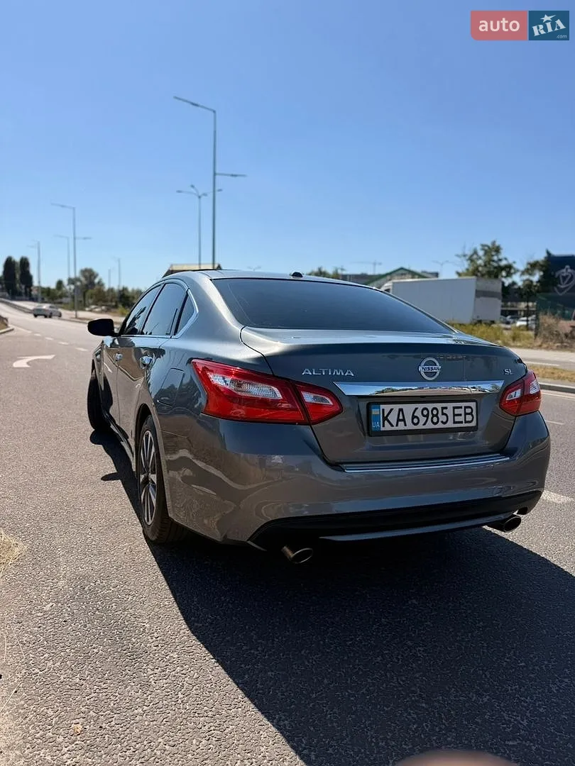 2017 Nissan Altima - мініатюра 8