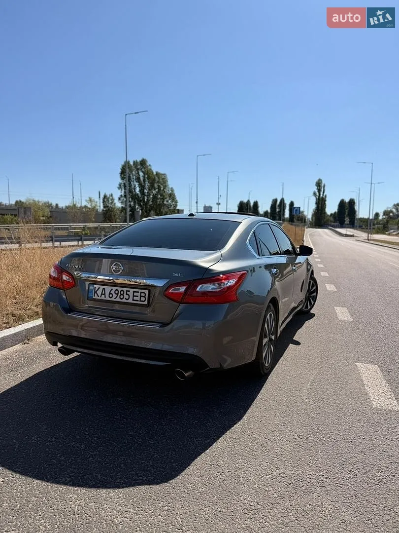 2017 Nissan Altima - мініатюра 6