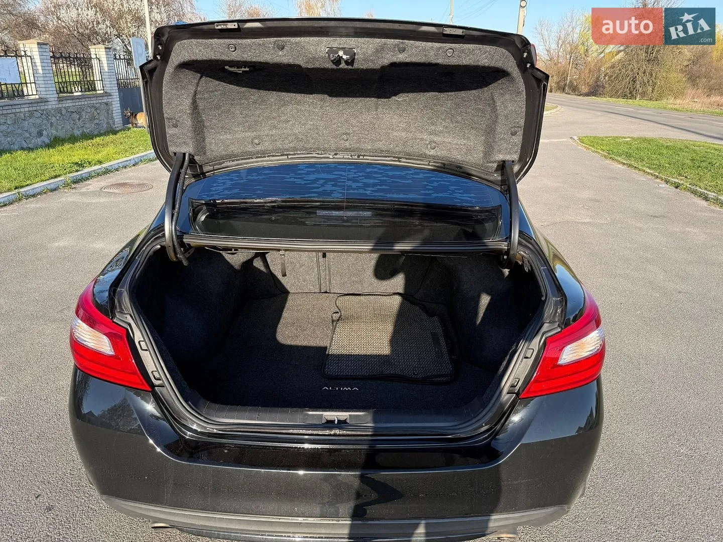 2015 Nissan Altima - мініатюра 21