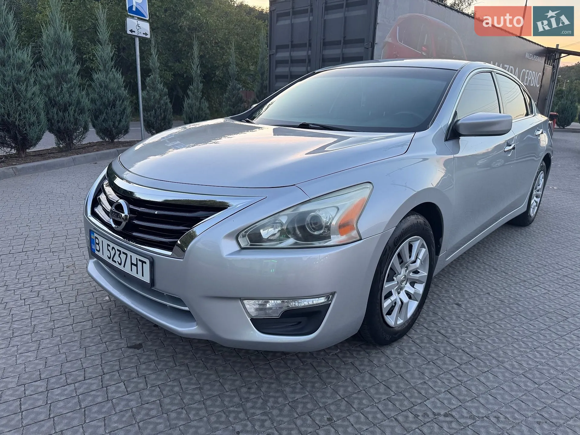 2014 Nissan Altima - мініатюра 2