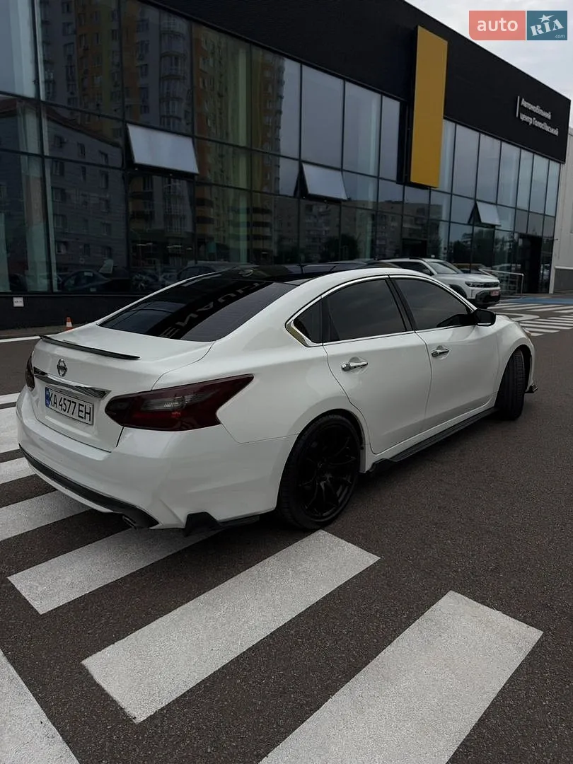 2018 Nissan Altima - мініатюра 4