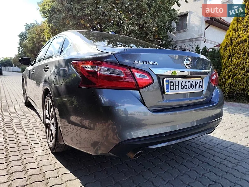 Nissan Altima 2017