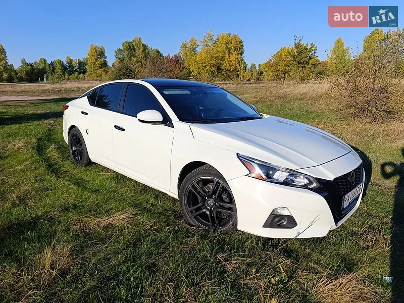 Nissan Altima