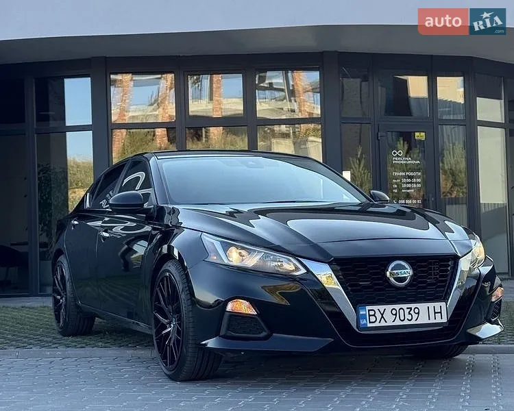 Nissan Altima 2022