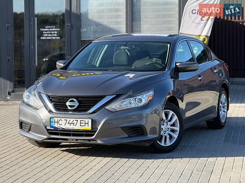 Nissan Altima