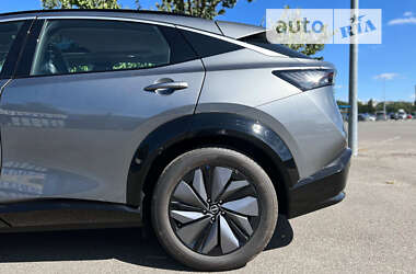 Позашляховик / Кросовер Nissan Ariya 2022 в 