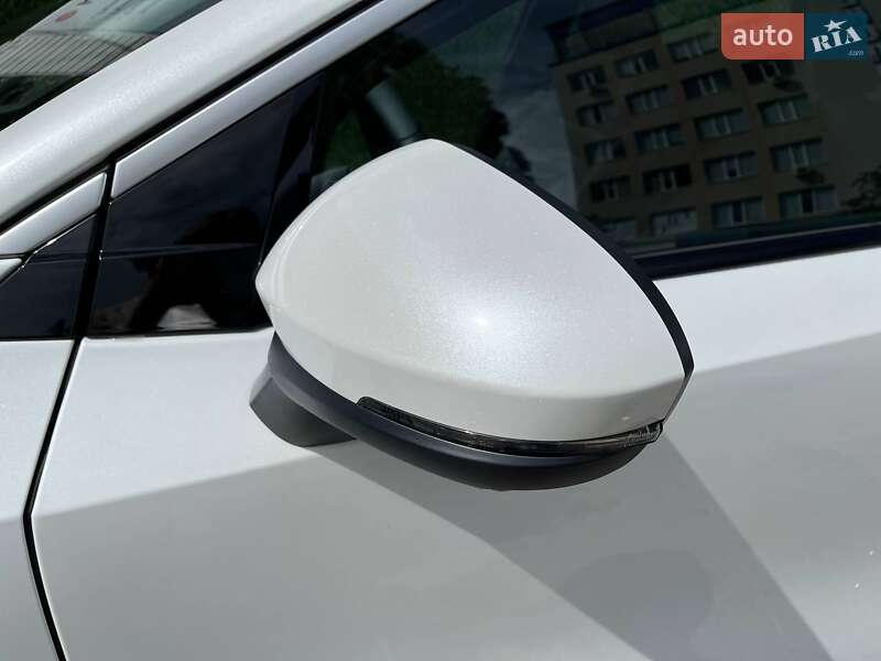 Внедорожник / Кроссовер Nissan Ariya 2024 в Ровно