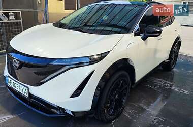 Позашляховик / Кросовер Nissan Ariya 2022 в 
