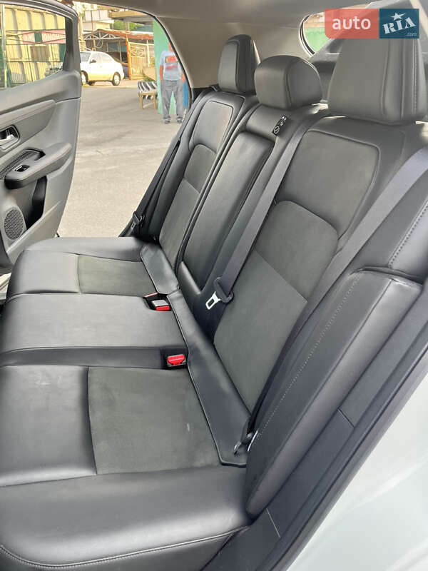 Позашляховик / Кросовер Nissan Ariya 2022 в Дніпрі