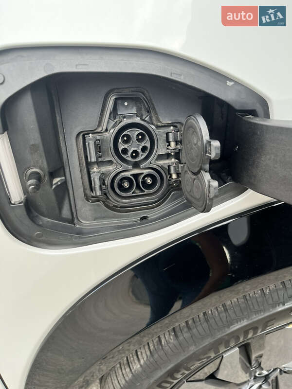 Позашляховик / Кросовер Nissan Ariya 2022 в Дніпрі