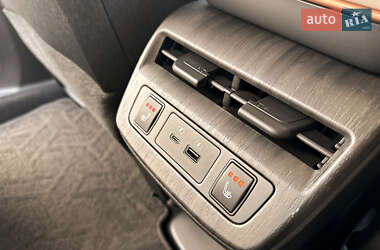 Внедорожник / Кроссовер Nissan Ariya 2023 в 