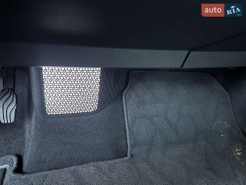 Внедорожник / Кроссовер Nissan Ariya 2023 в Ровно