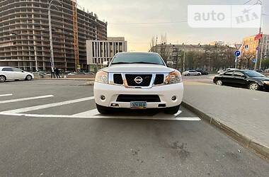 Позашляховик / Кросовер Nissan Armada 2014 в Києві