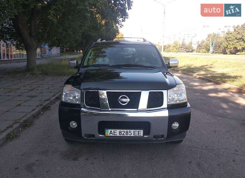 Внедорожник / Кроссовер Nissan Armada 2006 в Запорожье