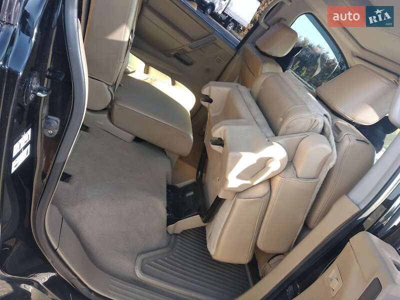 Внедорожник / Кроссовер Nissan Armada 2006 в Запорожье