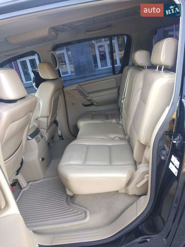 Внедорожник / Кроссовер Nissan Armada 2006 в Запорожье